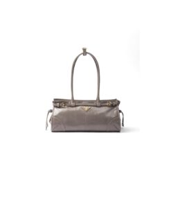 Prada Medium leather handbag(high-end grade)