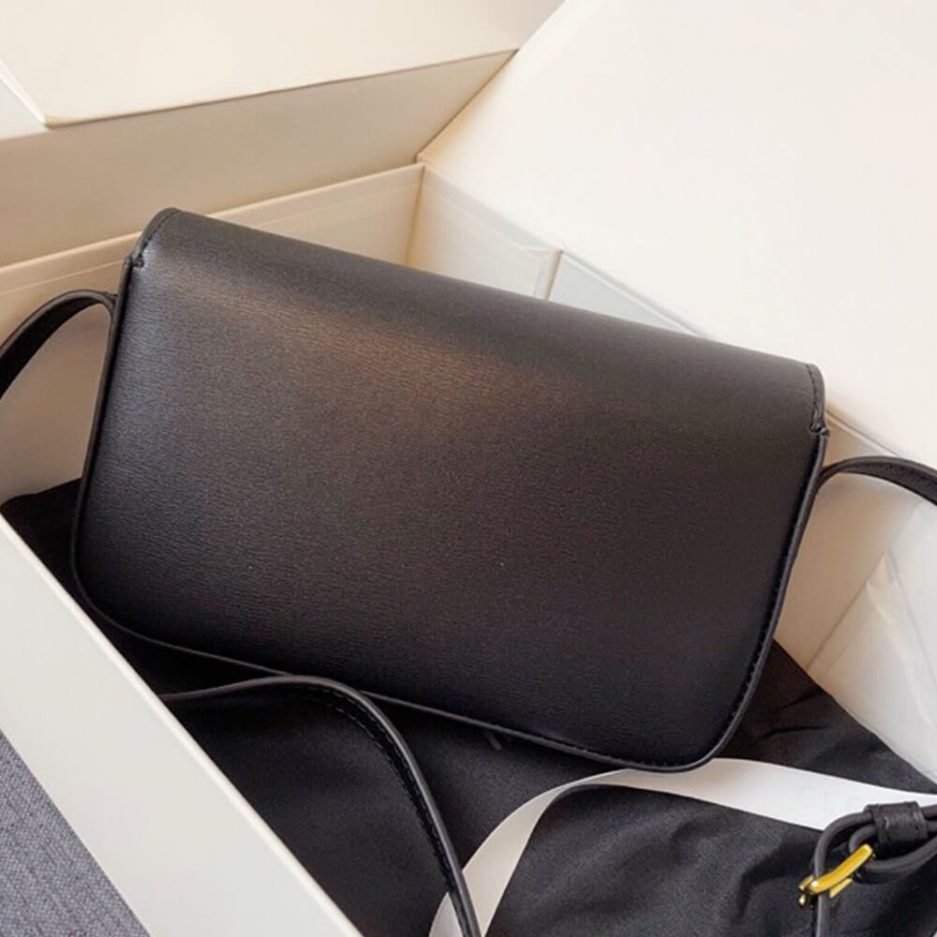 CELINE TRIOMPHE SHOULDER BAG - Image 3