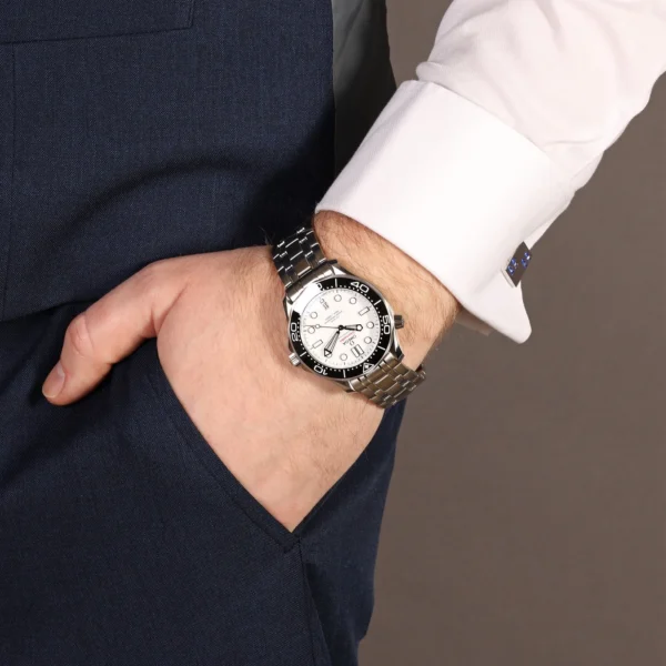 DIVER 300M CO?AXIAL MASTER CHRONOMETER 42 MM-210.30.42.20.04.001 - Image 6