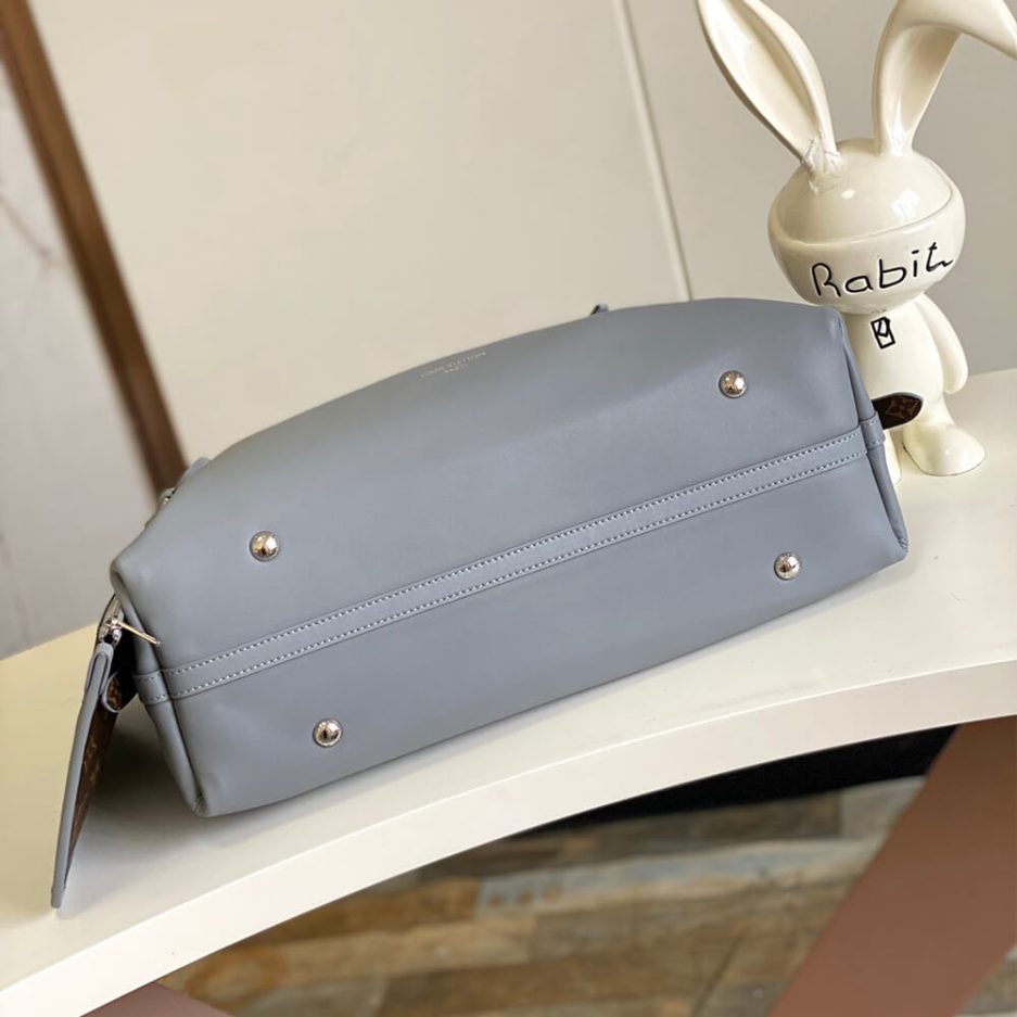 LV CarryAll MM - Image 5