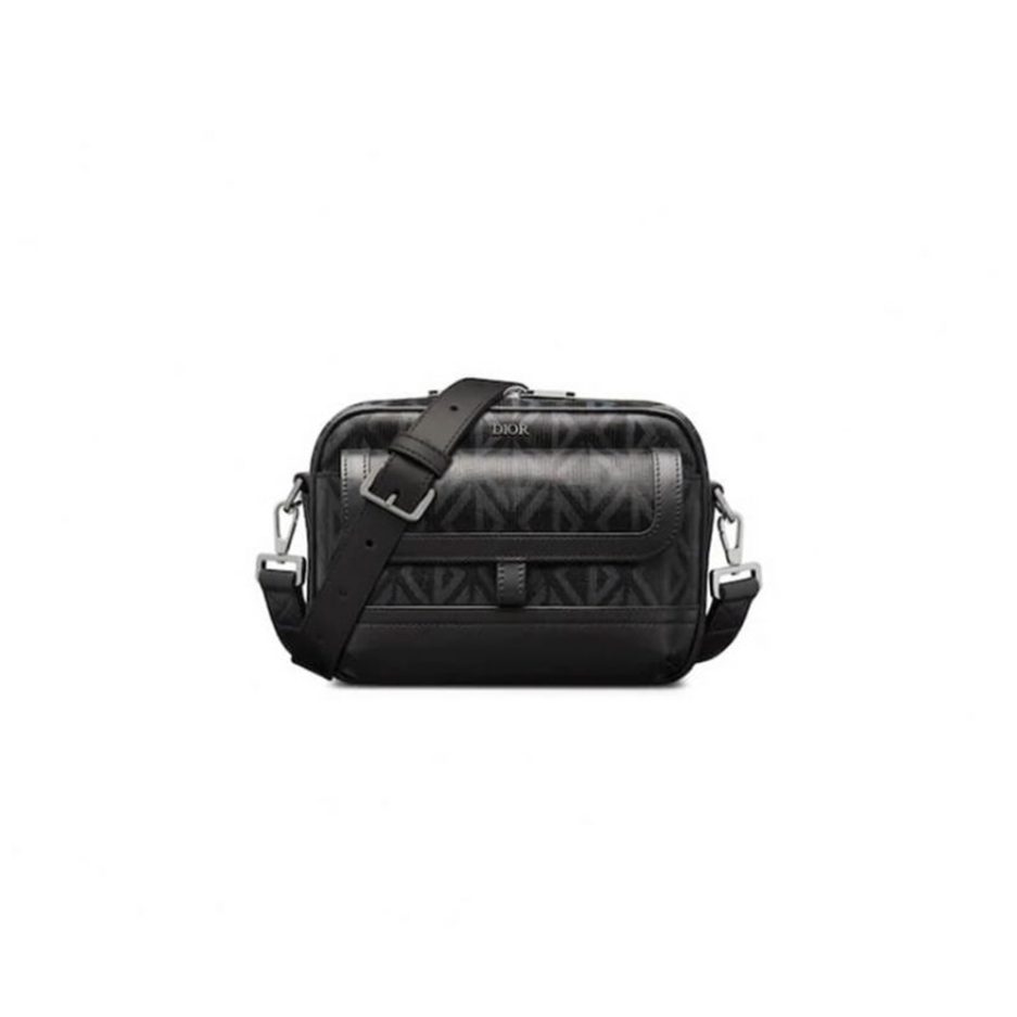 DIOR HIT THE ROAD MESSENGER POUCH