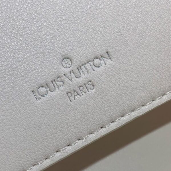 LV Vanity PM - Image 7