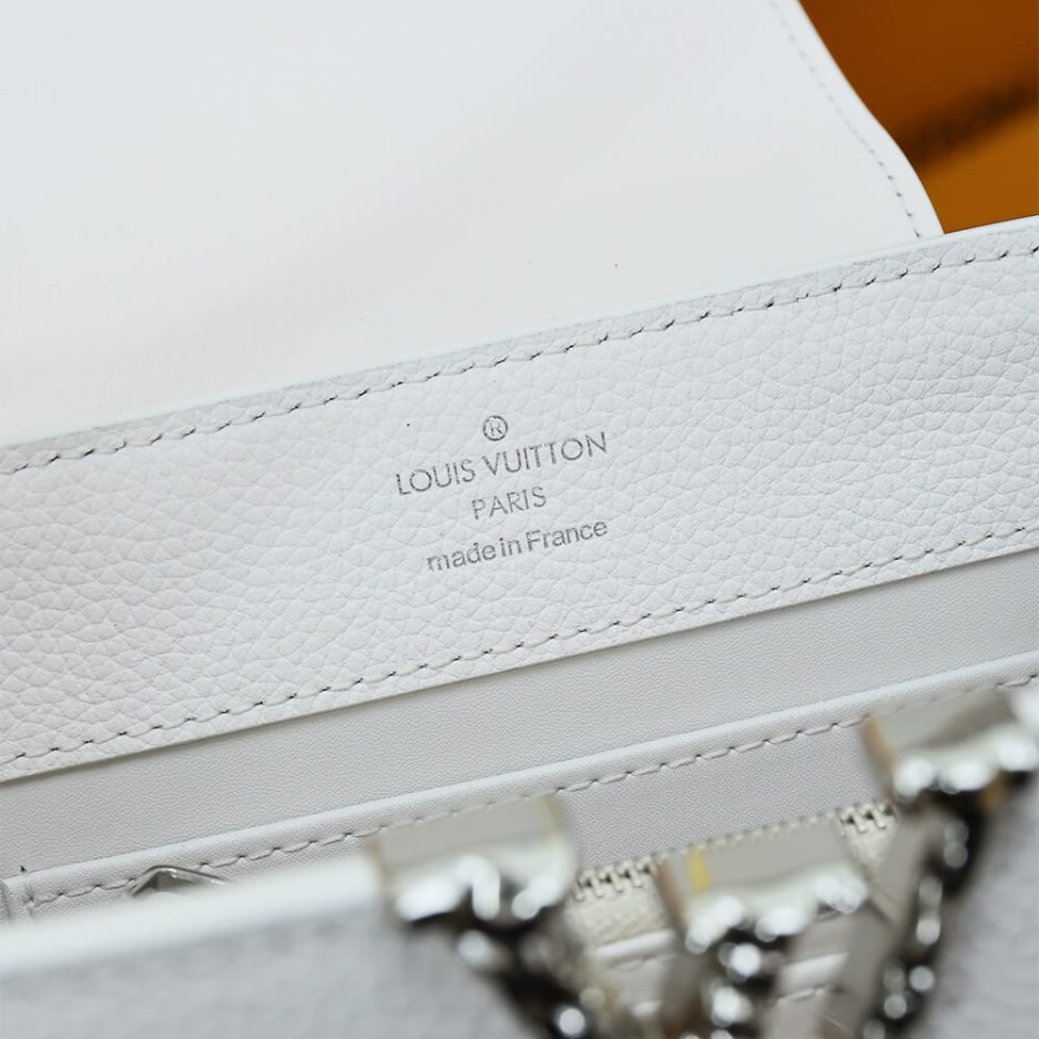LV Capucines East-West Mini(HIGH-END GRADE) - Image 7