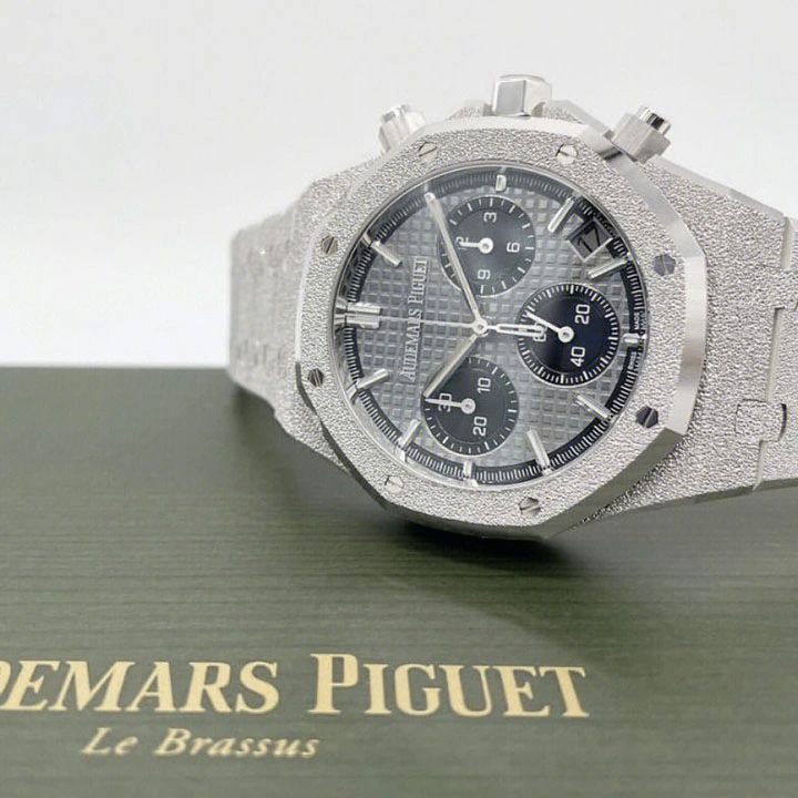 ROYAL OAK SELFWINDING CHRONOGRAPH 26240BC.GG.1324BC.01 - Image 9