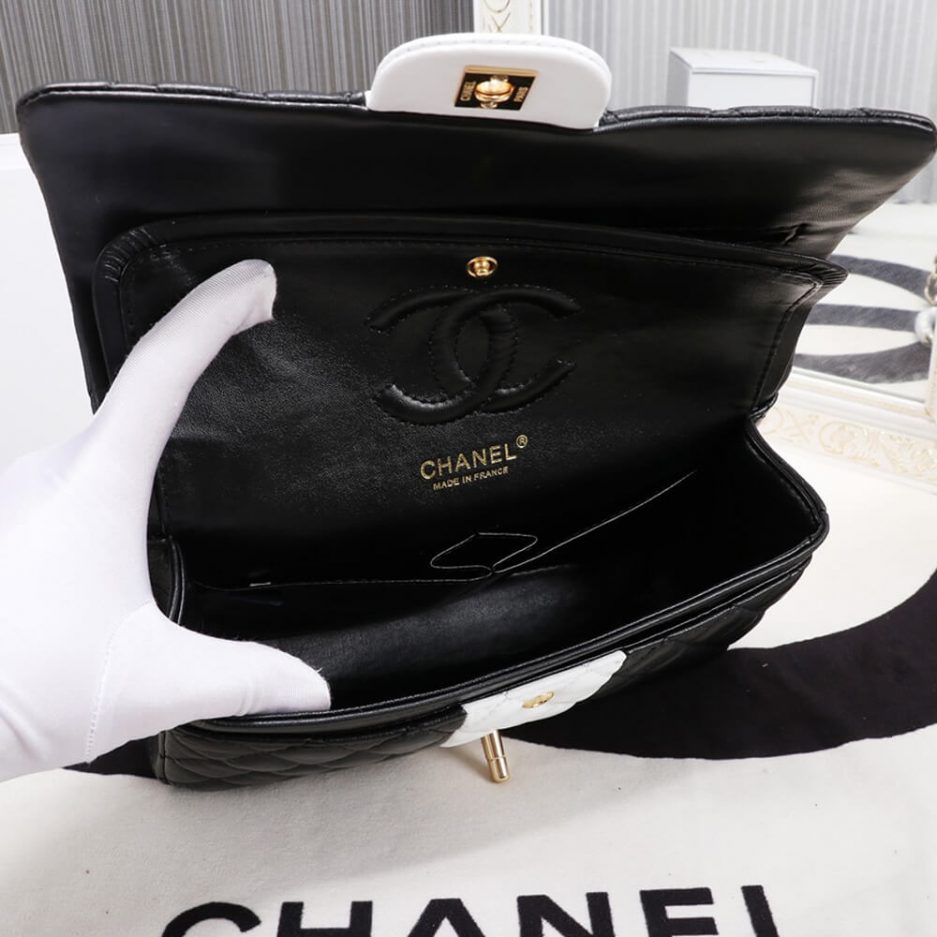 CHANEL CLASSIC HANDBAG - Image 8