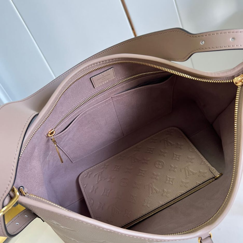 LV CarryAll MM - Image 8