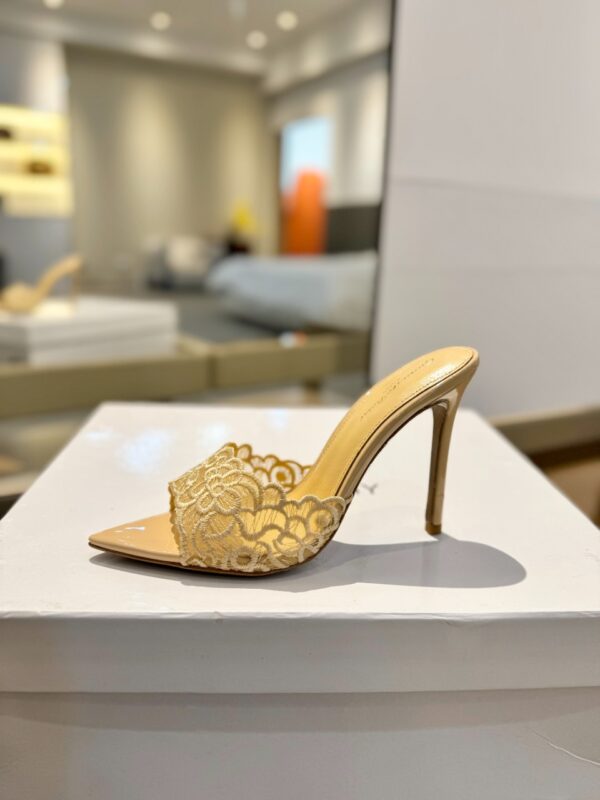 173702-Gianvito rossi women shoes - Image 5